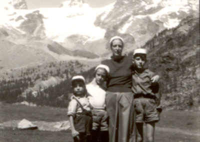 Ada e figli a Champoluc nel 1955