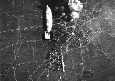 Bombardamento alleato su Reggio Emilia del 7-8 gennaio 1944. Foto aeree