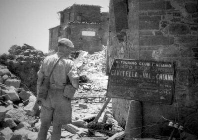 Civitella arrivo degli alleati 18 luglio 1944 (Imperial War Museum, Londra)